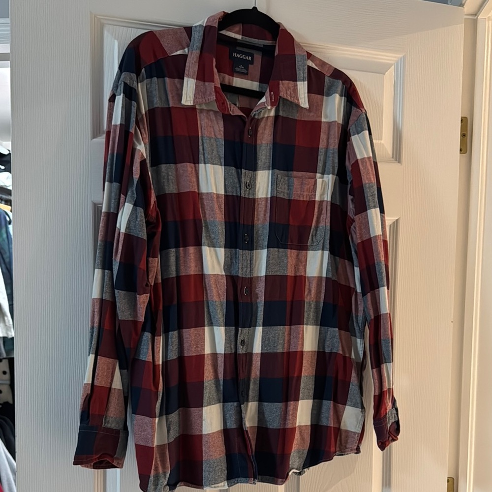 Haggar Red and Blue Plaid Casual Button Down Shirt